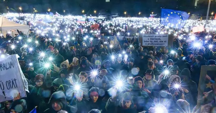Slovaks protest populist leader Fico on anniversary of Velvet Revolution