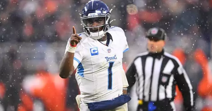 The Titans get much-needed boost in an ugly season ending their 7-game skid