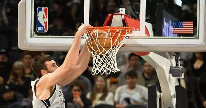 Spurs rebound from NBA Cup loss to beat Wizards 119-94