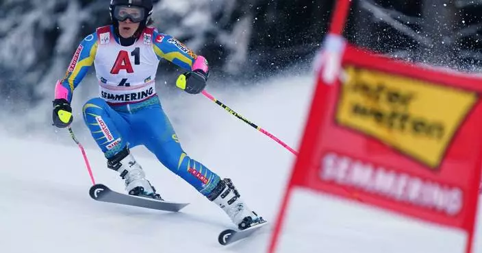 Olympic champion Sara Hector leads World Cup GS after 1st run. Mikaela Shiffrin stands 8th.