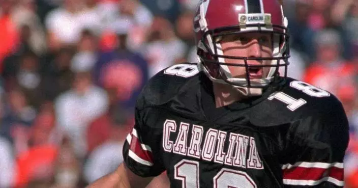 Former South Carolina standout quarterback Steve Taneyhill dies at 52
