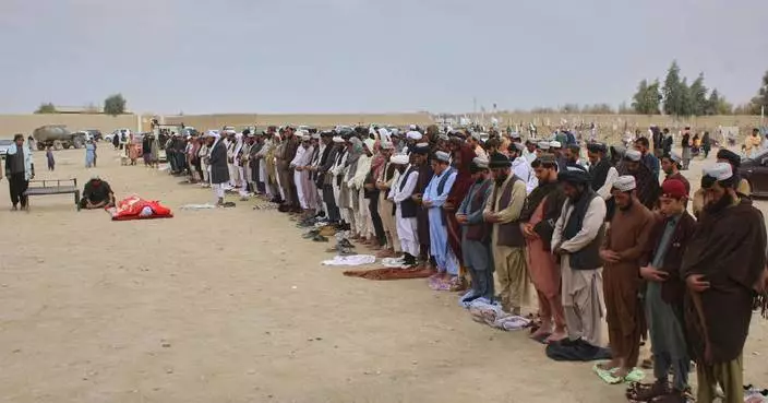 Overnight exchange of fire along the Afghan-Pakistan border kills 5 and wounds 8, officials say