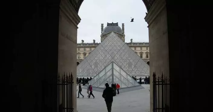 Strikes and a $100 million heist push the Louvre into historic crisis