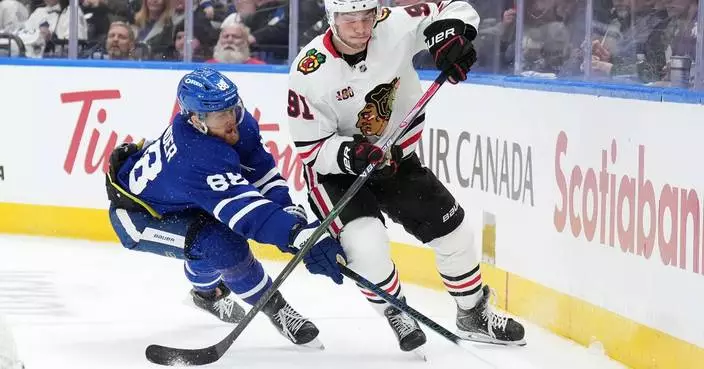 Blackhawks lose Frank Nazar to facial injury in 5th straight defeat