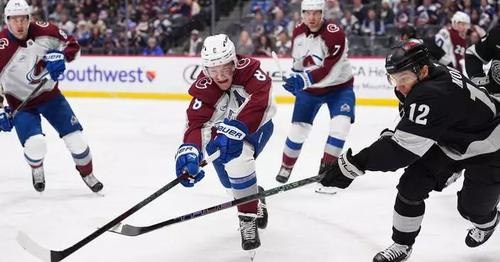 MacKinnon scores 399th career goal as surging Avalanche beat Kings 5-2