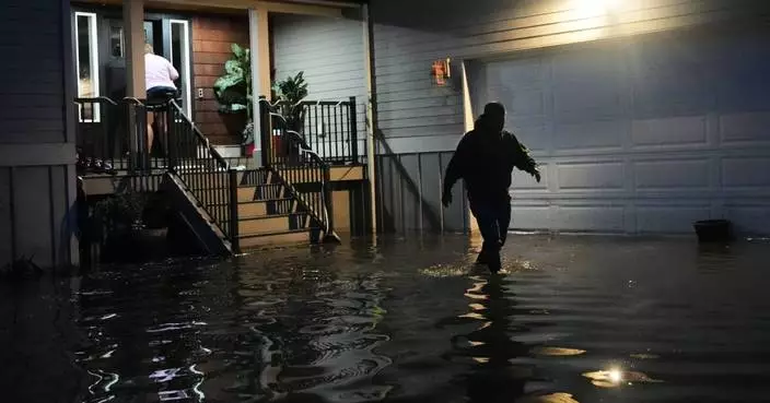 Photos: Arctic air blast hits northern US; Pacific Northwest waterlogged