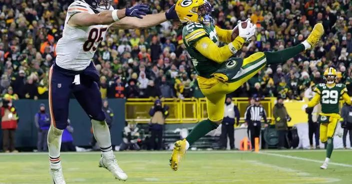 Keisean Nixon has game-sealing INT and Packers overtake Bears for NFC North lead with 28-21 win