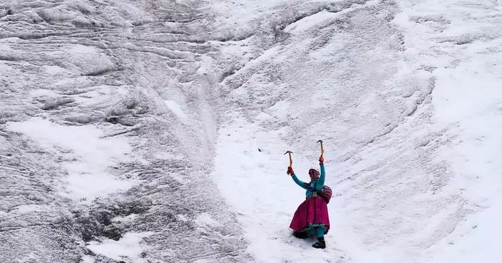 Photos of Bolivian cholitas embracing the bell skirt as a symbol of strength