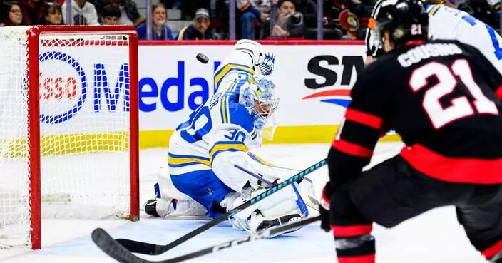 Hofer makes 41 saves, Neighbours scores twice in Blues&#8217; 2-1 win over the Senators