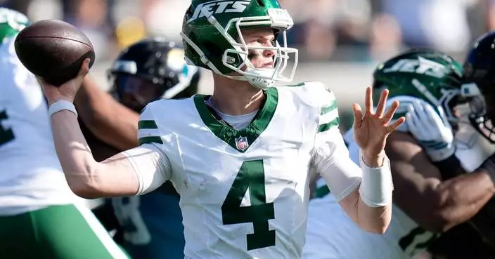 Jets' undrafted rookie Brady Cook will start again at quarterback against the Saints