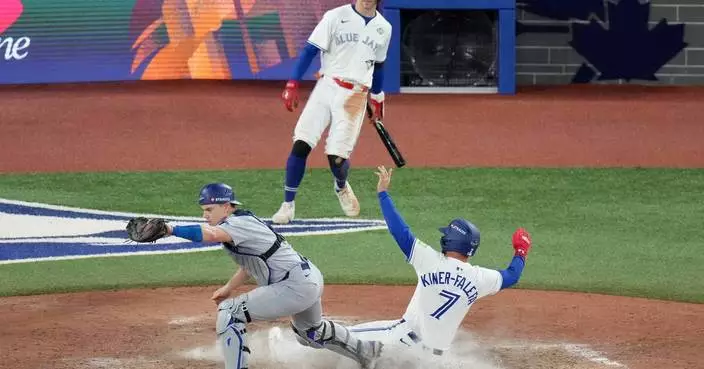 Kiner-Falefa shouldn&#8217;t be blamed for short lead in 9th inning of World Series Game 7, Schneider says