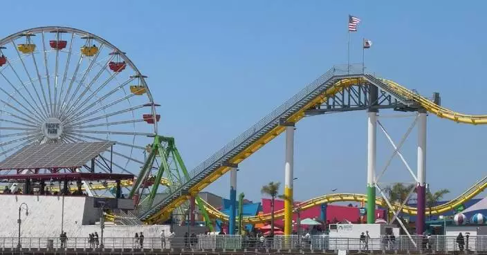 US tourism slumps as policies tighten, image worsens