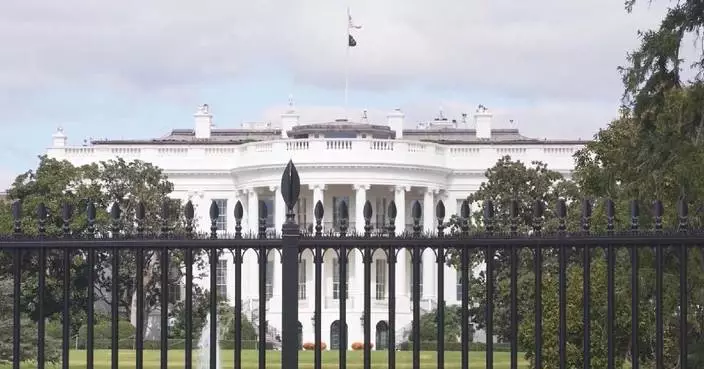 US to require social media history for visa-waiver travelers