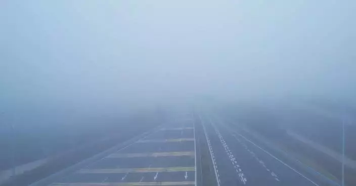 Dense fog leads to temporary traffic control expressways in Jiangxi