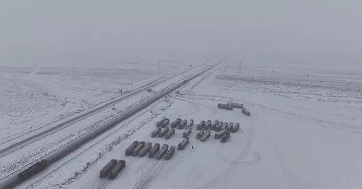 Heavy snow sweeps China’s northern regions, prompting emergency measures