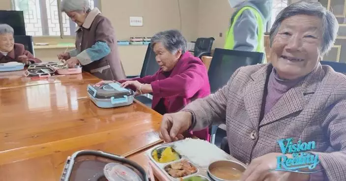 China builds care network for elderly people lost mobility
