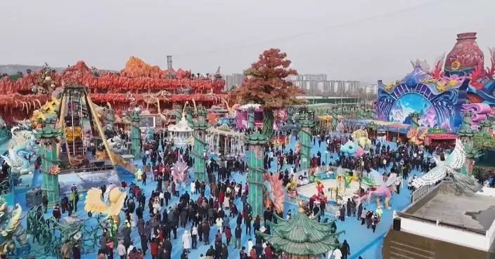 Winter consumption heats up across China as New Year's Day approaches