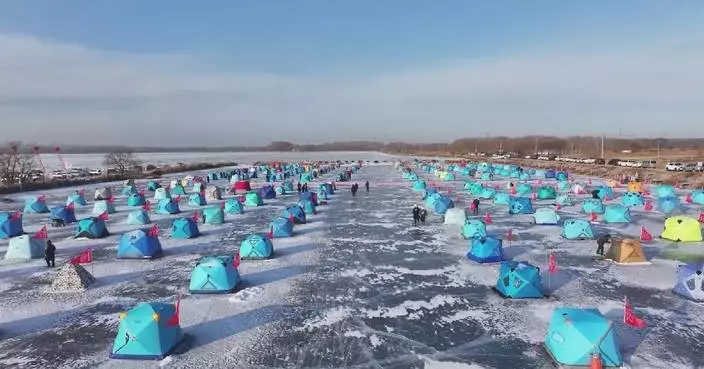 Snowscape, winter events in Heilongjiang, Xinjiang captivate tourists