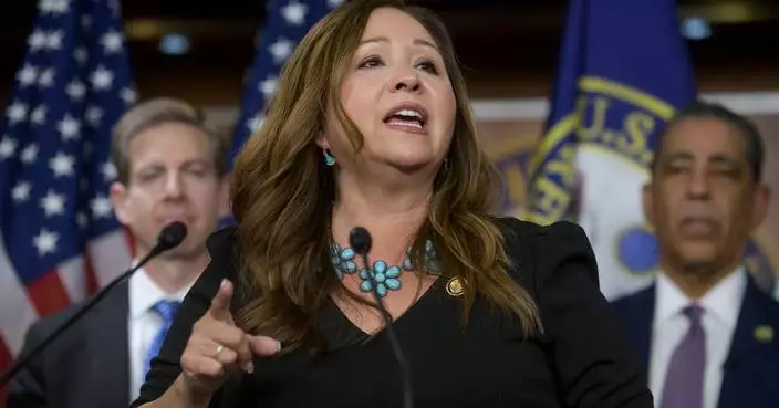 Arizona congresswoman claims she was pepper sprayed during federal operation