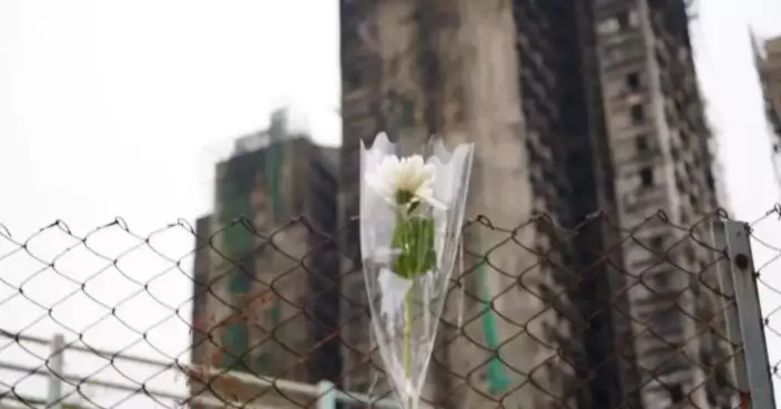 Government Officials Discuss Support Fund and Long-Term Plans for Wang Fuk Court Fire Victims