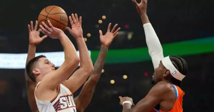 Gilgeous-Alexander scores 28 as Thunder tie NBA record for best start with 138-89 blowout of Suns
