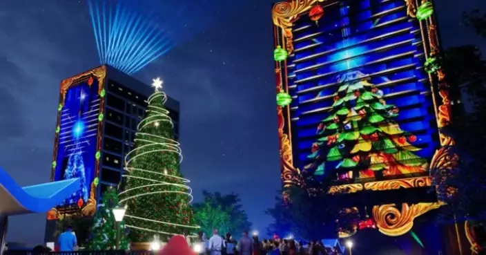 HKTB's "Winter Wonderland in Central" has Reopened from December 10