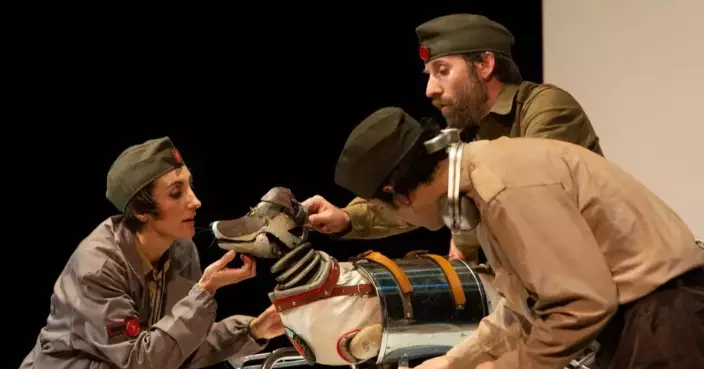 Spanish Theatre 'Laika' Explores Courage and Friendship Through Multimedia in Hong Kong This January