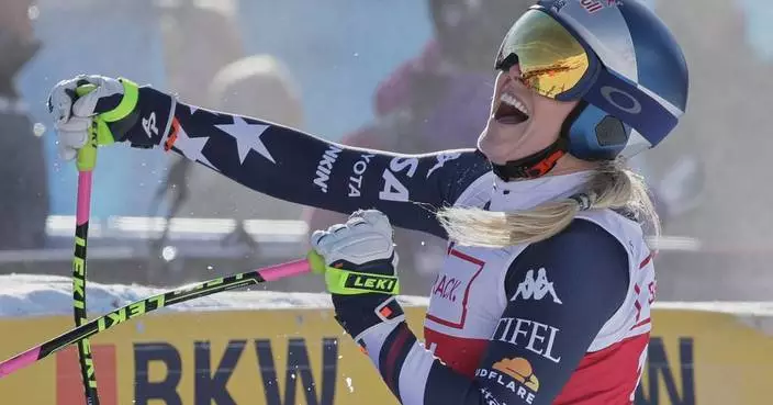 Remarkable Lindsey Vonn takes big lead in World Cup downhill with fast run to finish