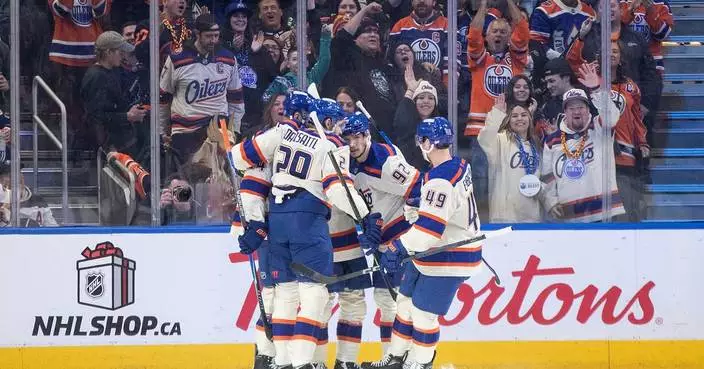Oilers score 4 1st-period goals in 6-2 victory over slumping Jets