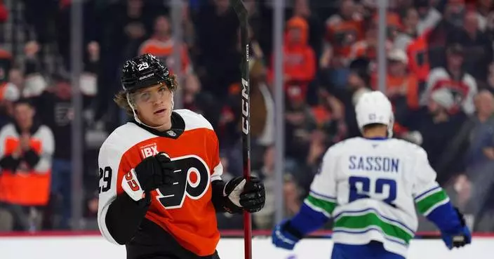 Grebenkin, Grundstrom lead Flyers to 5-2 win over Canucks