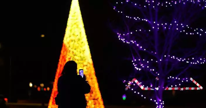 One Tech Tip: Spend quality time with loved ones, not a screen, over the holidays