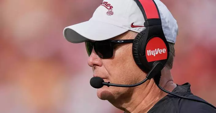 Iowa State defensive coordinator Jon Heacock retires, ending a coaching career after 4-plus decades