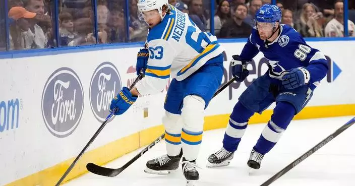 Lightning, defenseman JJ Moser agree on 8-year, $54 million extension