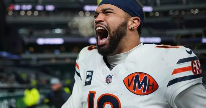 Bears face Packers at Lambeau Field with NFC North lead in the balance