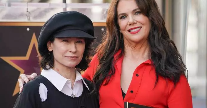 Lauren Graham and Amy Sherman-Palladino to release ‘Gilmore Girls’ book in 2027