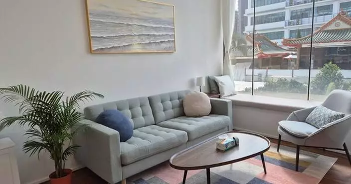 LightingWay Counselling Offers Affordable Therapy Amid Rising Job Market Uncertainty in Singapore