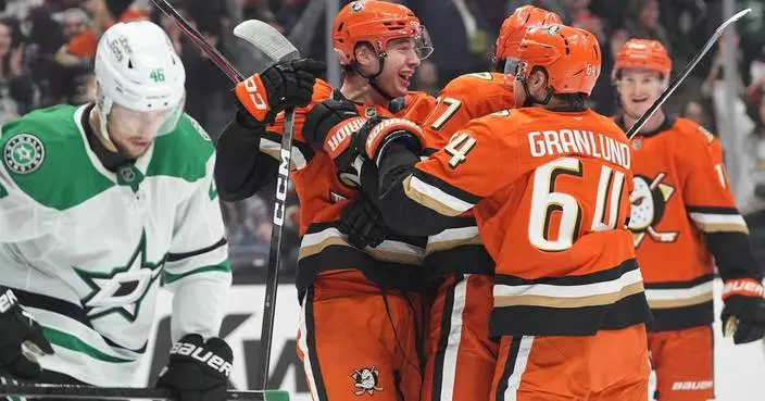 Lukas Dostal has 24 saves as Ducks beat Stars 3-1 to snap nine-game skid