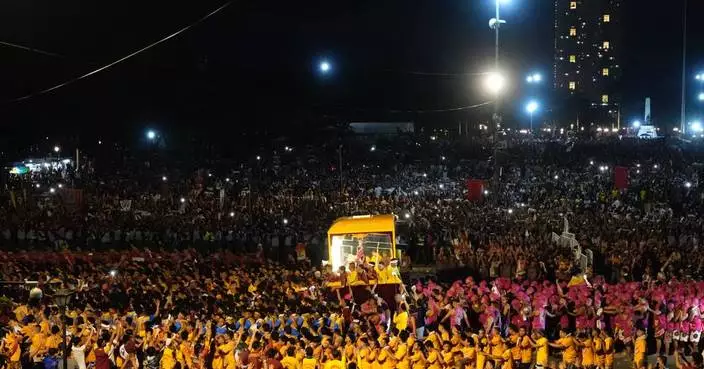 Filipino Catholics express outrage over corruption scandal during massive religious procession