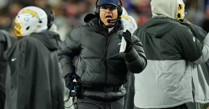 Chargers fire offensive coordinator Greg Roman and offensive line coach Mike Devlin