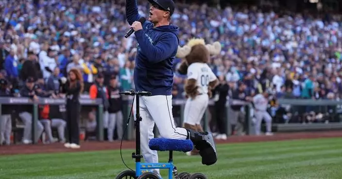 Cubs agree to minor league contracts with outfielder Chas McCormick and reliever Trent Thornton