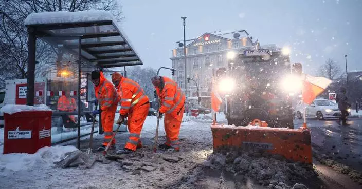 Bundesliga game between St. Pauli and Leipzig called off due to heavy snow