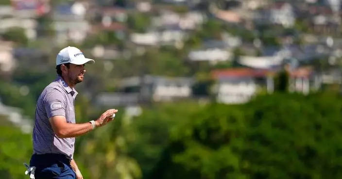 Riley, defending champ Taylor part of 5-way tie for lead at windy Sony Open