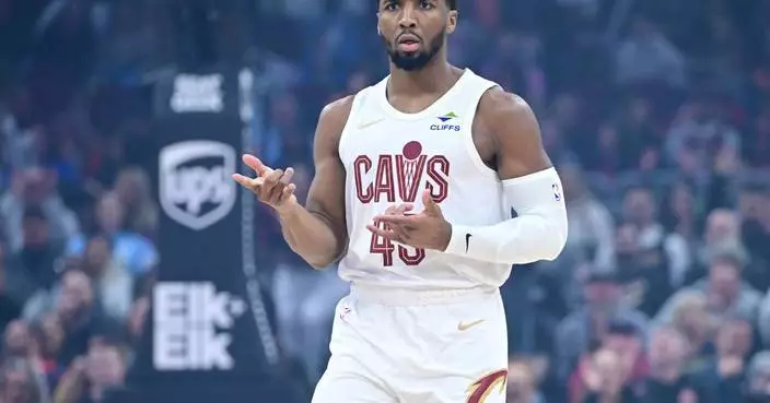 Mitchell scores 33 points, Mobley adds 29 and 13 boards to pace Cavaliers to 123-118 win over Kings