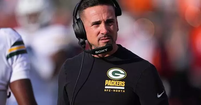 Packers sign Ridder to practice squad and remain noncommittal on plans for regular-season finale