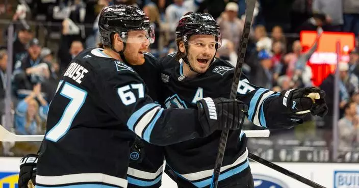 Nate Schmidt scores twice to help Mammoth beat Kraken 6-3