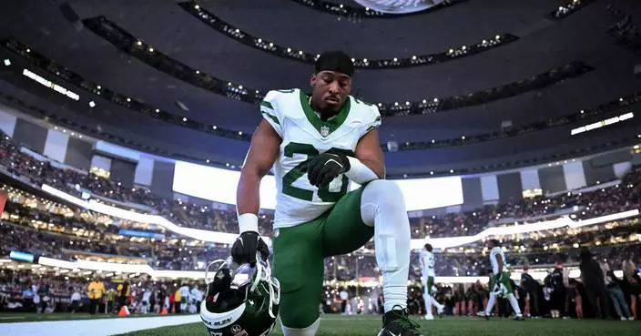 Jets' Breece Hall questionable for season finale against Bills, Isaiah Williams voted team MVP