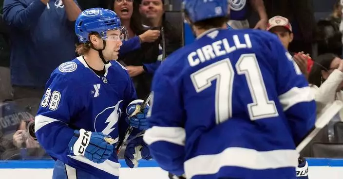 Brandon Hagel scores 2 goals to reach 25 as Lightning continue surge with 4-1 win over Sharks