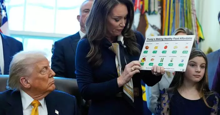 Trump signs a law returning whole milk to school lunches