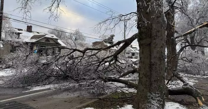 Icy highways leave drivers stuck in Mississippi as freezing US temperatures persist