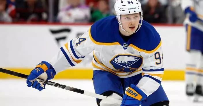 Helenius scores first NHL goal to lead Sabres over Predators 5-3